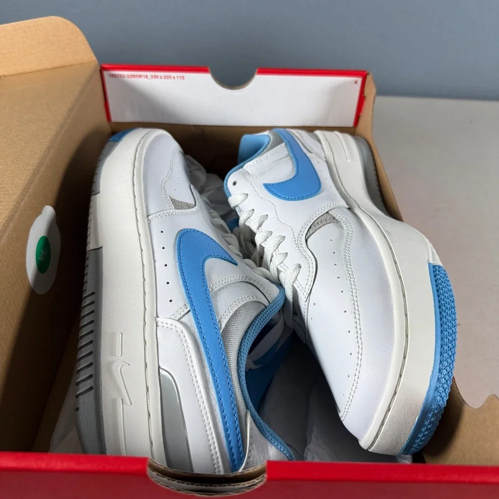 Nike Gamma‎ Force Womens 11 Mens 9.5 White University Blue DX9176-108 Sneakers